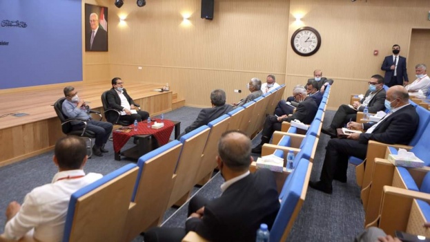 مكتب رئيس الوزراء يعقد ورشة لنقاش "خطة الإنعاش الاقتصادي"