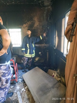 الدفاع المدني يخمد حريق منزل في قباطية جنوب جنين