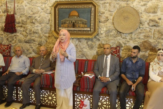 جنين: إشهار كتاب (الأسرى ووسائل الإعلام) للأسرين المحررين والكاتبين أ. مفيد جلغوم و د.أمين أبو وردة