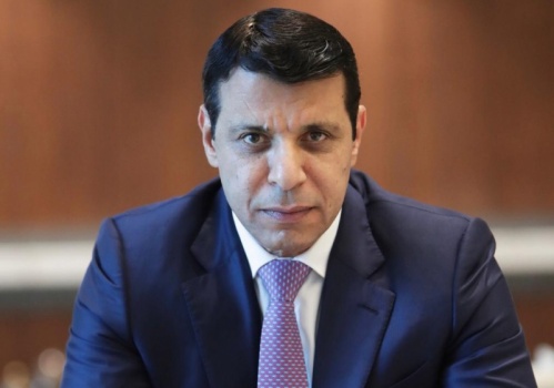 يديعوت: دحلان هو الرئيس القادم بقرار أمريكي إسرائيلي