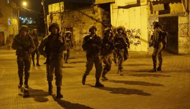 جنين: الإحتلال يعتقل شاباً من قرية مثلث الشهداء واندلاع مواجهات في فقوعة