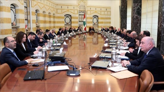 لبنان: الرئاسة تجري مشاورات يوم الاثنين لتسمية رئيس جديد للوزراء