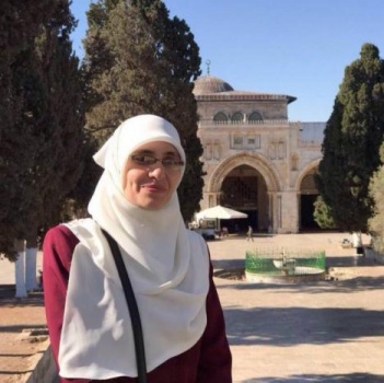 الاحتلال يعتقل المعلمة المقدسية هنادي الحلواني