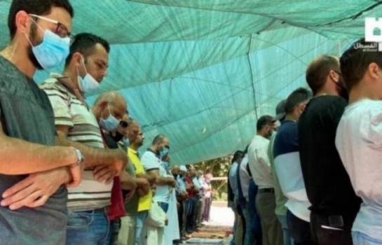 للجمعة الثالثة.. مقدسيون يؤدون الصلاة في خيمة الاعتصام بسلوان تنديدا بسياسة هدم المنازل