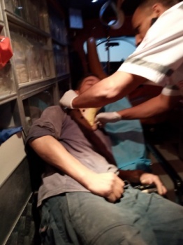 مستوطن يعتدي بالسلاح على مواطن جنوب نابلس