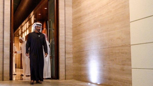 لماذا رفض محمد بن زايد حضور توقيع اتفاقية السلام مع إسرائيل؟
