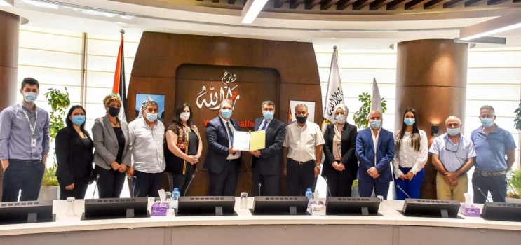 بلدية رام الله و"ـJawwal Pay" توقعان اتفاقية تعاون لحلول الدفع الالكتروني