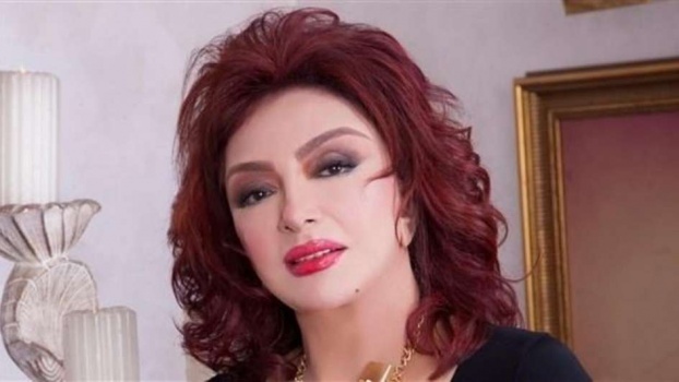فيديو: نبيلة عبيد تكشف حقيقة خطوبتها