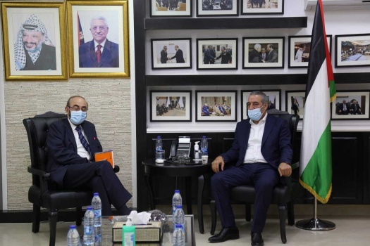 " الشيخ يبحث مع القنصل الاسباني العام في القدس آخر التطورات السياسية "