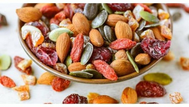 دراسة تكشف قائمة الأطعمة التي تعزز طول العمر