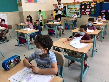 محافظ جنين يطلع على جاهزية المدارس الخاصة لاستقبال العام الدراسي في ظل جائحة كورونا