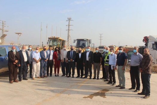 محافظ جنين ووزيرا الاقتصاد الوطني والحكم المحلي يتفقدون سير اعمال تنفيذ مشروع منطقة جنين الصناعية الحرة