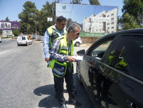 دورية السلامة على الطرق وشرطة المرور تنجح بإفشال سرقة مركبة 
