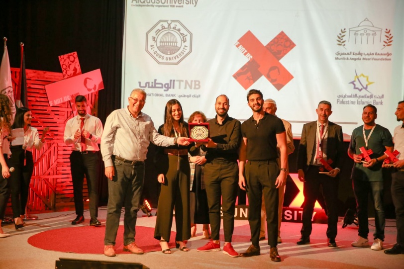 مشاركون في مؤتمر TEDx جامعة القدس يتحدثون عن تجاربهم الملهمة تحت شعار "إن لم نكن نحن، فمن إذا؟"