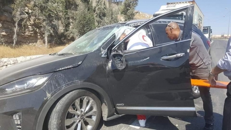 فيديو وصور: إصابة صبري صيدم بجراح طفيفة في حادث سير