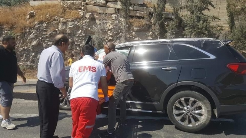 فيديو وصور: إصابة صبري صيدم بجراح طفيفة في حادث سير