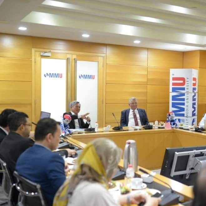 رئيس جامعة القدس أبو كشك في جولة دولية لبحث التعاون الأكاديمي ودعم القدس