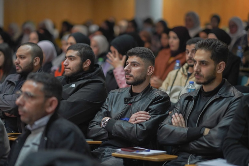 رجل الأعمال سامر الفاخوري يقدم محاضرة في الريادة والأعمال لطلبة جامعة القدس