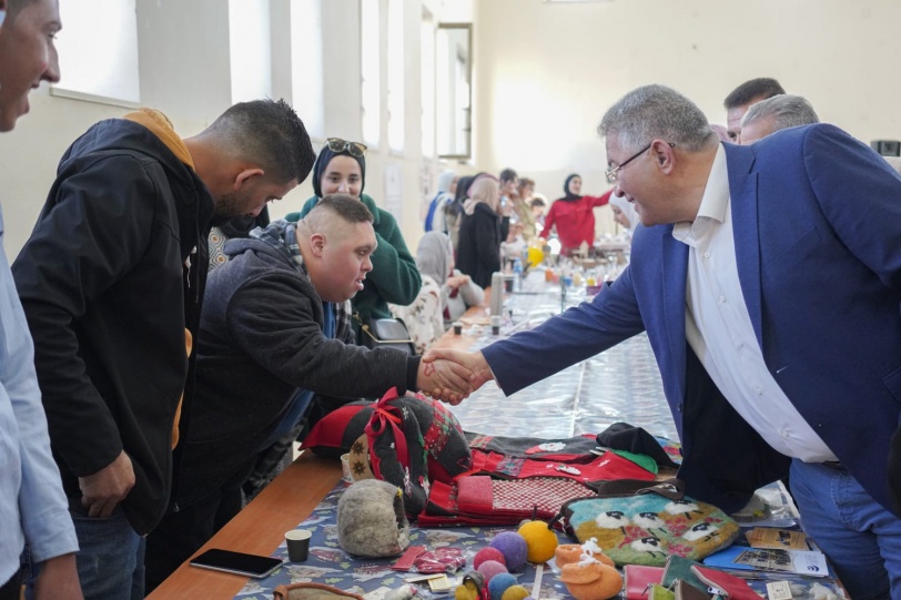 بمناسبة اليوم العالمي لذوي الهمم: افتتاح البازار الخيري الثاني في جامعة القدس