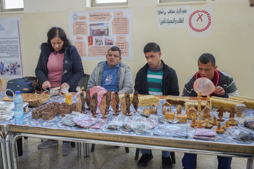 بمناسبة اليوم العالمي لذوي الهمم: افتتاح البازار الخيري الثاني في جامعة القدس