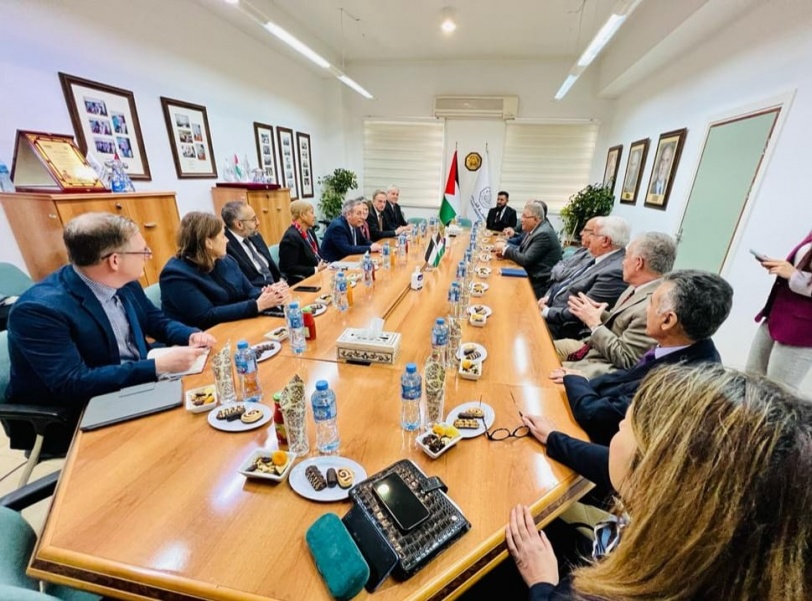 رئيس جامعة القدس أ.د. أبو كشك يستقبل رئيس هارفارد الأمريكية في زيارته الأولى إلى جامعة فلسطينية  