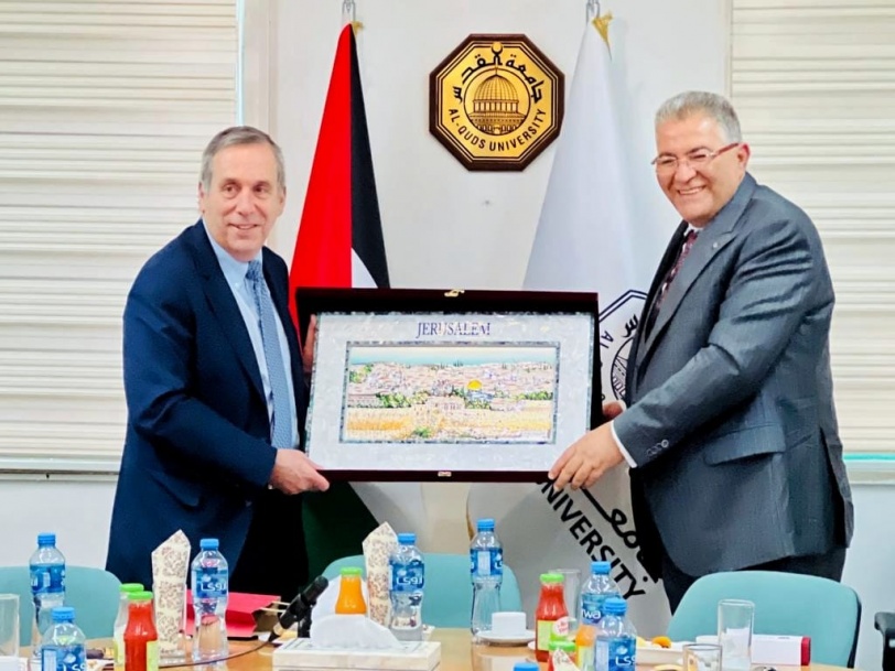رئيس جامعة القدس أ.د. أبو كشك يستقبل رئيس هارفارد الأمريكية في زيارته الأولى إلى جامعة فلسطينية  