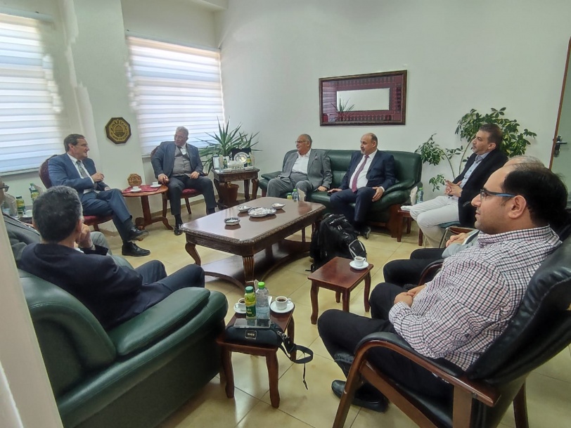 محاضرة علمية في جامعة القدس للبروفيسور جيفري أوكسيونحول أمراض المفصل الفكي الصدغي والآلام الوجهية