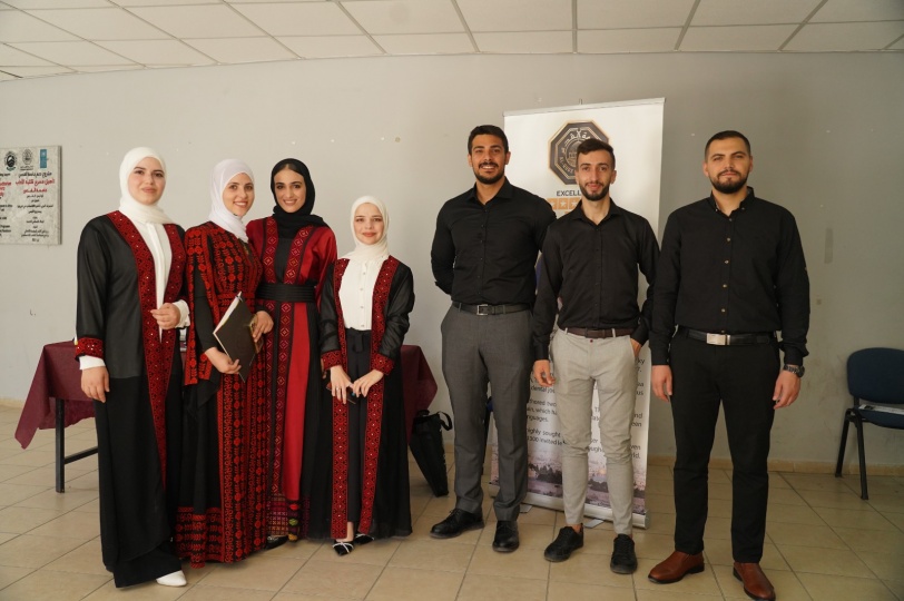 محاضرة علمية في جامعة القدس للبروفيسور جيفري أوكسيونحول أمراض المفصل الفكي الصدغي والآلام الوجهية
