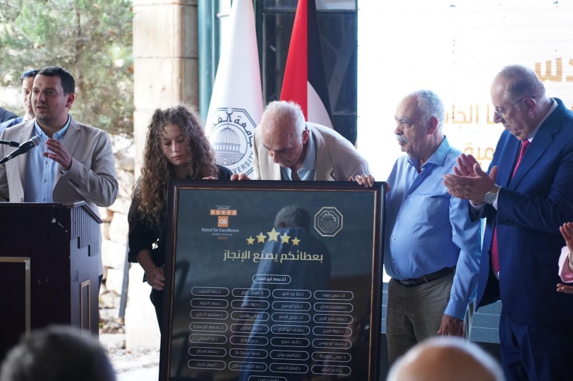  مؤسسة منيب وأنجلا المصري تكرم جامعة القدس ورئيسها احتفاءً بالعالمية