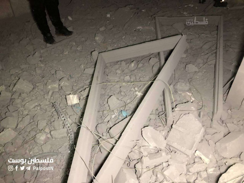 صور....الاحتلال يفجر منزل الشهيد معاذ المصري في مدينة نابلس 