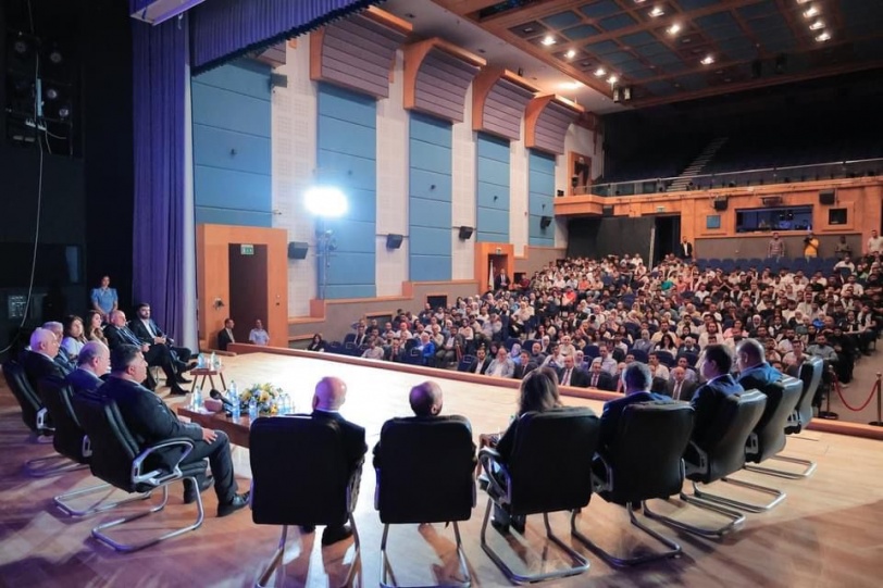 بالصور: رئيس الوزراء الفلسطيني ووزراء الحكومة يزورون جامعة النجاح الوطنية في نابلس