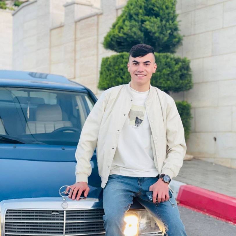 إصابة جندي إسرائيلي بعملية دهس قرب الخليل واستشهاد المنفذ