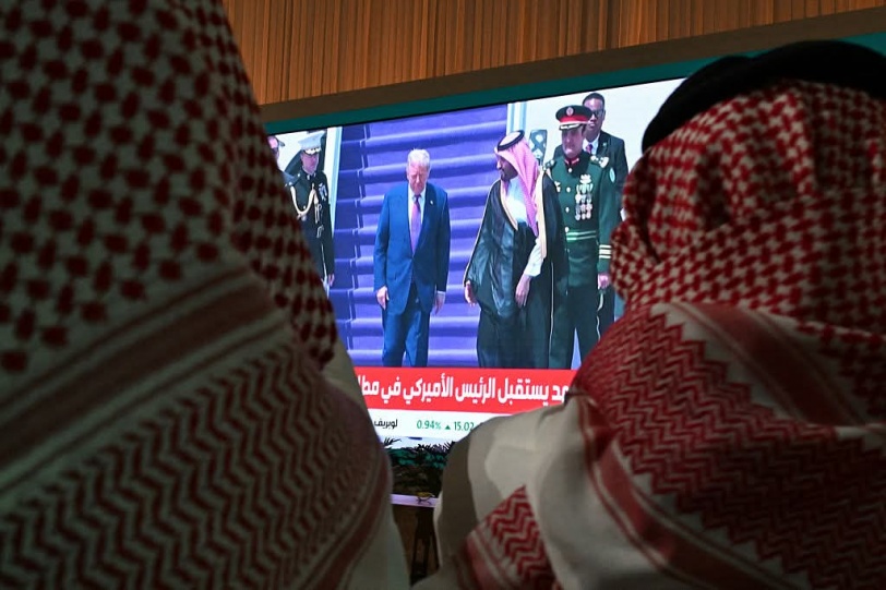 بالصور: الرئيس الأمريكي يصل الى السعودية