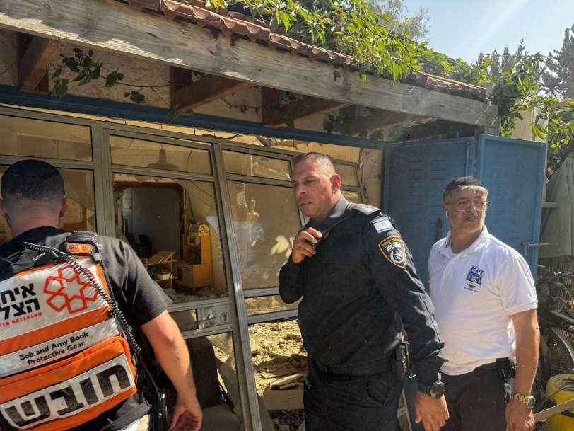 صور...الصواريخ الايرانية تدك حيفا وتل أبيب والقدس وبئر السبع.. إصابات في صفوف المستوطنين ودمار كبير وفشل لأنظمة الدفاع الجوي