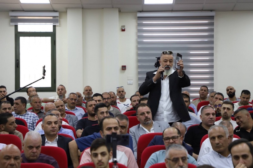 الخليل غاضبة.. دعوات لاستقالة الحكومة وتهديد بالاضراب وشل الاقتصاد