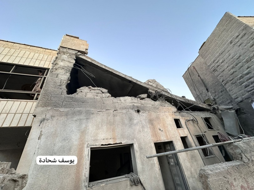 صور...الاحتلال يفجّر منزل عائلة الشهيد مثنى عمرو في بلدة القبيبة بالقدس