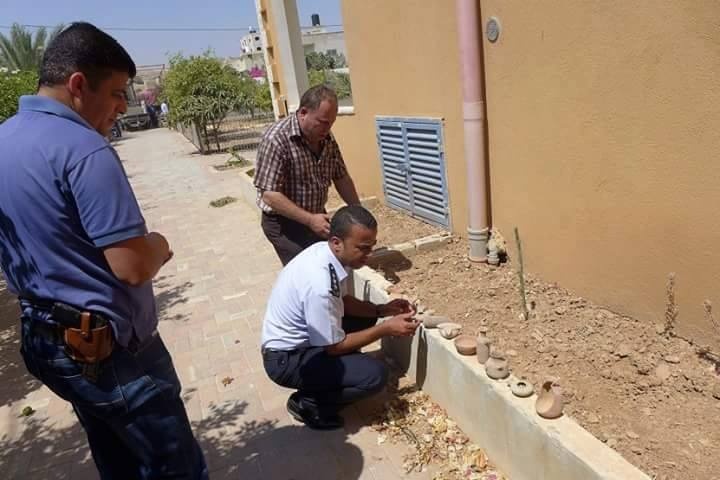 شرطة اريحا تضبط مشتلا كبيرا لزراعة المارجوانا في احد البيوت في قرية النويعمة