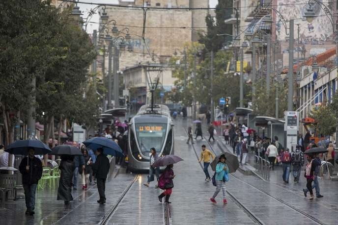 الارصاد الجوية الاسرائيلية : شتاء قارص قادم وأمطار شديدة
