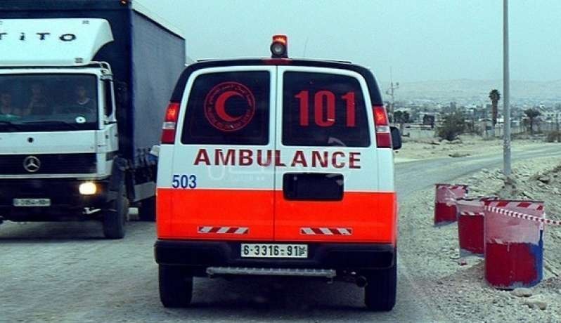 ثلاث اصابات اثر اصطدام مركبة في جنين