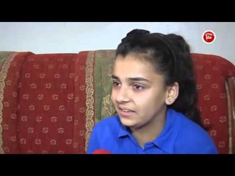 شاهد ماذا قالت الطفلة فلسطين بعد وفاة والدتها و4 من اشقائها بحادث سير في الخليل