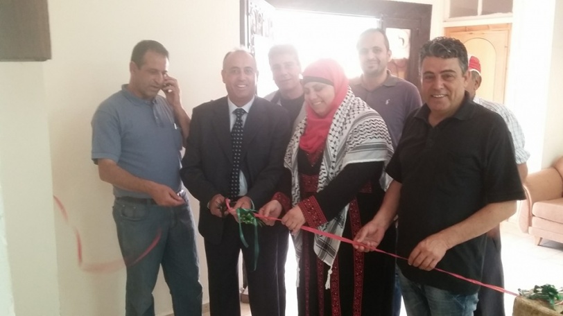 إحياء لذكرى النكبة.. مفاتيح رمزية ضخمة على مداخل مخيمات نابلس