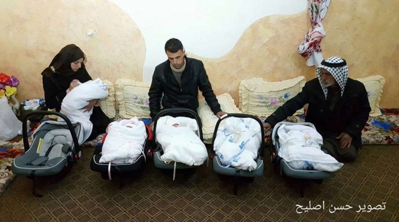 شاهد بالفيديو: بعد 9 سنوات ...فلسطيني يرزقه الله خمسة توائم دفعة واحدة