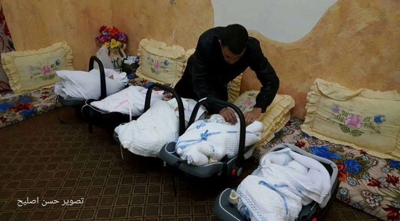 شاهد بالفيديو: بعد 9 سنوات ...فلسطيني يرزقه الله خمسة توائم دفعة واحدة