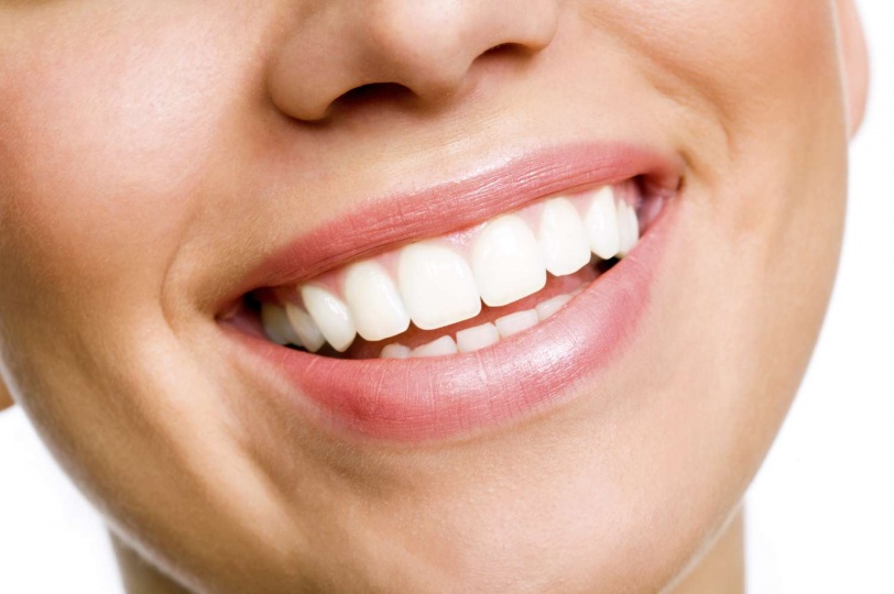 ابتسامتك لها 5 فوائد سحرية على صحتك