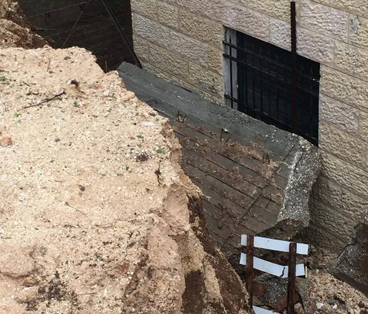 بالصور.. طواقم الدفاع المدني الفلسطيني تتعامل مع عدة حوادث وحالات تقديم مساعدة في مدن الضفة