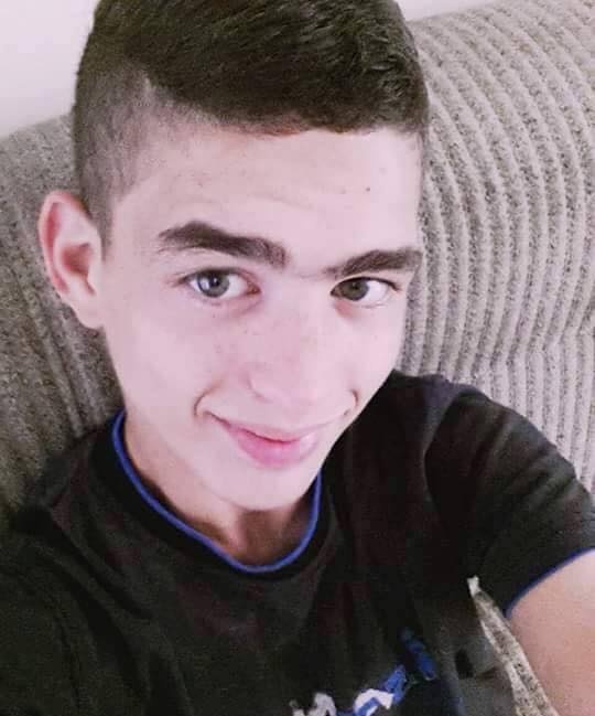 استشهاد فلسطيني برصاص الاحتلال بزعم تنفيذ عملية طعن بالقدس - فيديو وصور