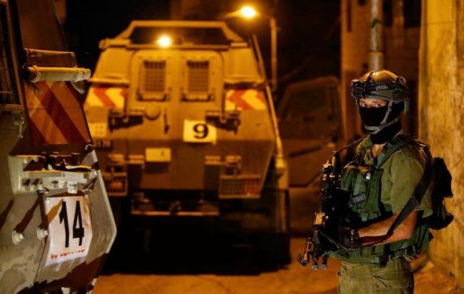 على نفقتهم الخاصة.. أهالي أسرى القدس يزورون أبناءهم في "النقب ونفحة"