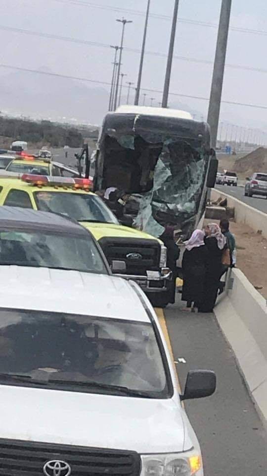 وفاة معتمر فلسطيني وإصابة 10 بحادث سير بالسعودية