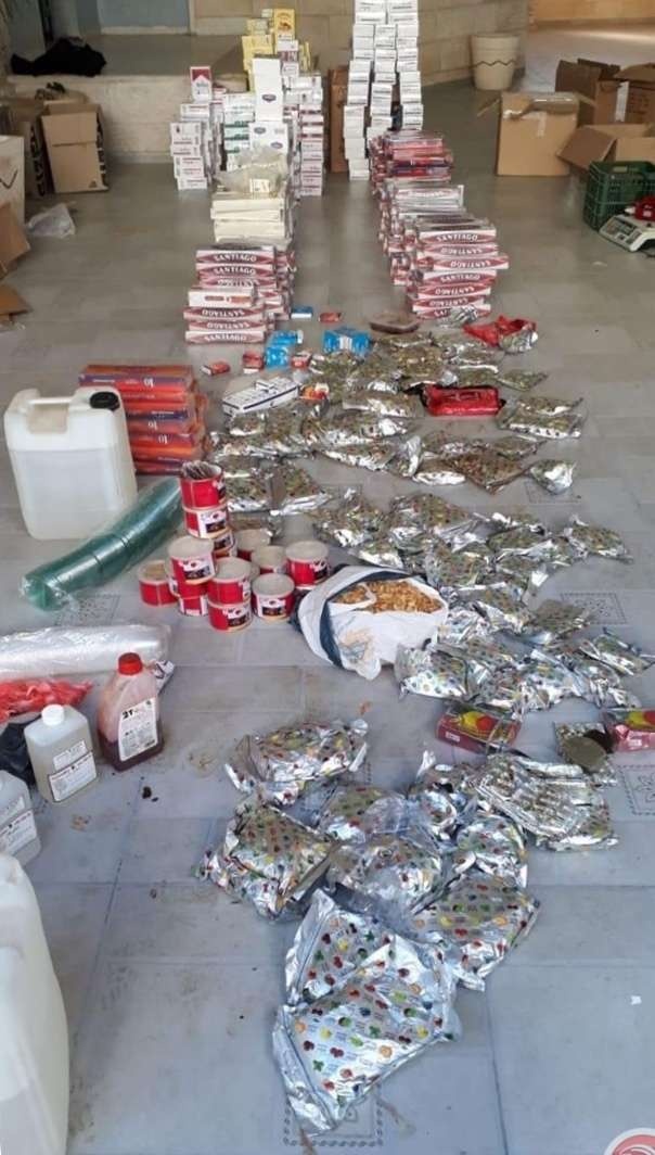 وقائي جنين يضبط كميات من الدخان والمعسل المزور
