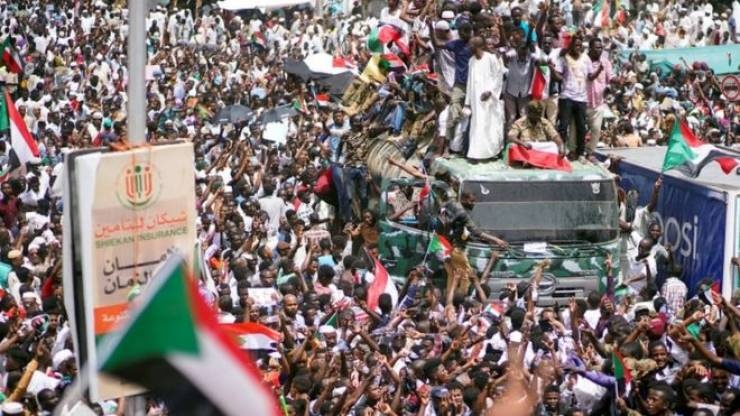 تقرير أمريكي يحذر من عودة 'أشد خطورة' لداعش